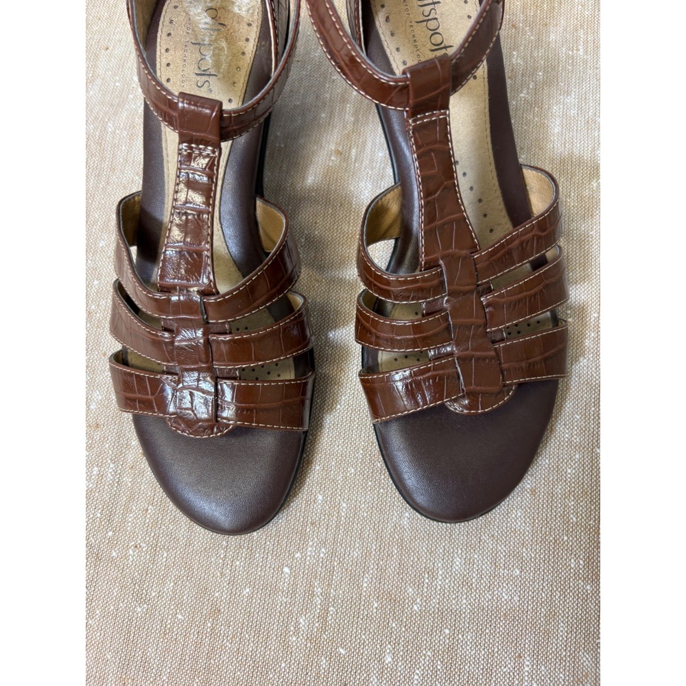 Croc Embossed Sandals Chocolate Brown T-Strap Minimalist Comfort Block Heel 7M